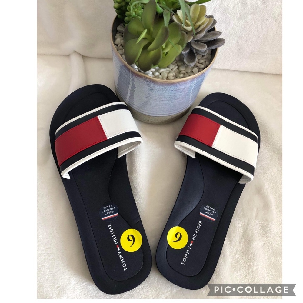 ✨🆕✨Tommy Hilfiger Slippers